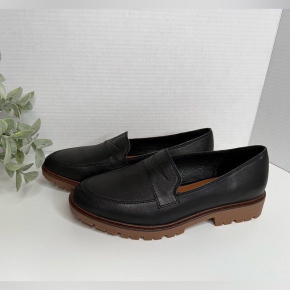 Lucky Brand Women's Tomber Lug Sole Black Leather Loafers Size 8M Minimalist - Picture 4 of 16